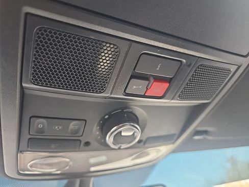 Used 2017 Volkswagen Jetta GLI image 21