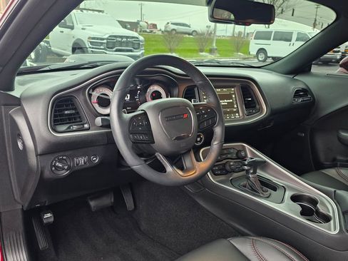 Used 2022 Dodge Challenger R/T Scat Pack w/ Shaker Package image 10