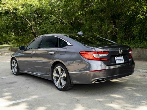Used 2019 Honda Accord Touring image 7