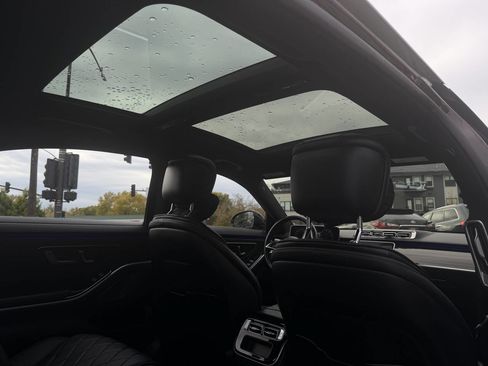 Used 2021 Mercedes-Benz S 580 4MATIC Sedan w/ AMG Line image 31