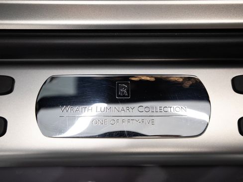 Used 2018 Rolls-Royce Wraith RWD image 26