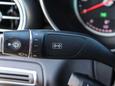 Used 2019 Mercedes-Benz C 300 Sedan image 19