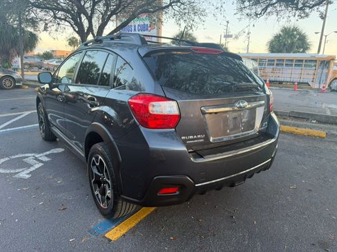 Used 2014 Subaru Crosstrek 2.0i Limited AWD/4WD image 2