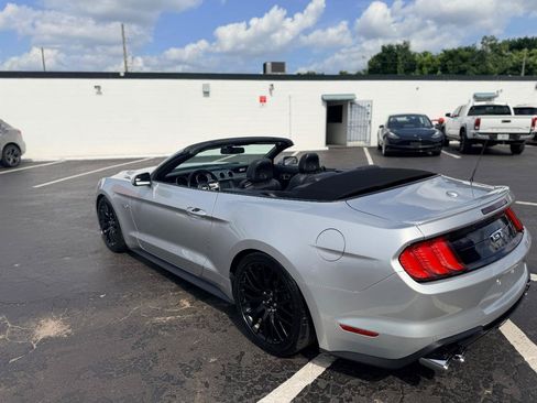 Used 2018 Ford Mustang GT Premium RWD image 40