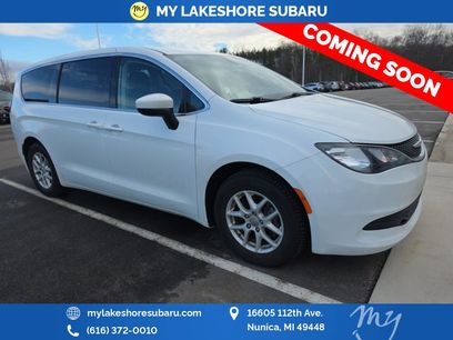 Used 2018 Chrysler Pacifica LX