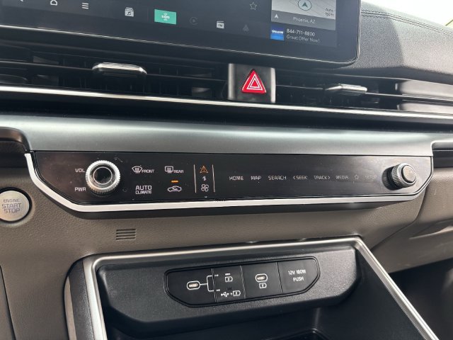 Used 2026 Kia Carnival LXS FWD image 26