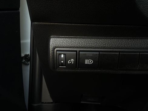Used 2025 Toyota Corolla LE FWD image 23