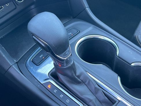 Used 2024 Chevrolet Equinox LT image 18