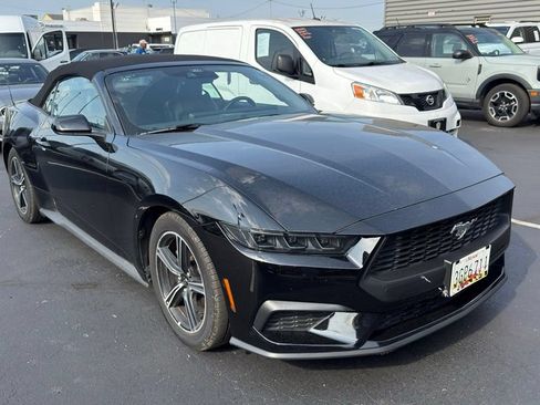 Used 2025 Ford Mustang Premium RWD image 4
