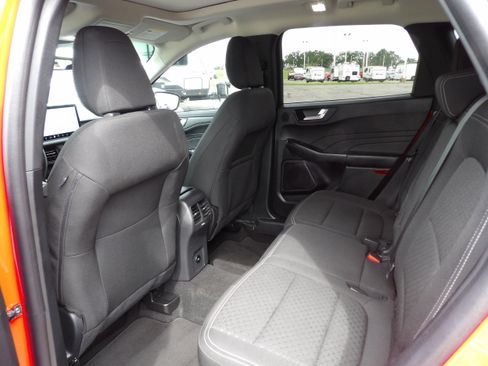 Used 2024 Ford Escape Active w/ Tech Pack #2 FWD image 10