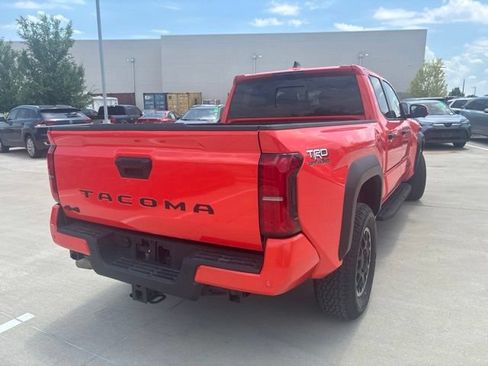 Used 2024 Toyota Tacoma TRD Off-Road w/ TRD Off Road Premium Package AWD/4WD image 3