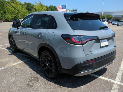 Used 2024 Honda HR-V Sport image 6
