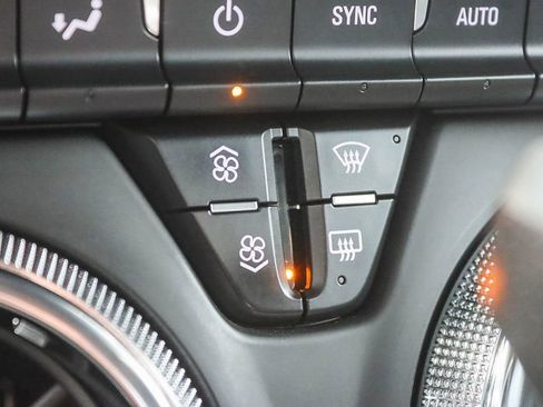 Used 2022 Chevrolet Camaro SS image 33