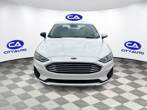 Used 2020 Ford Fusion SE FWD image 2
