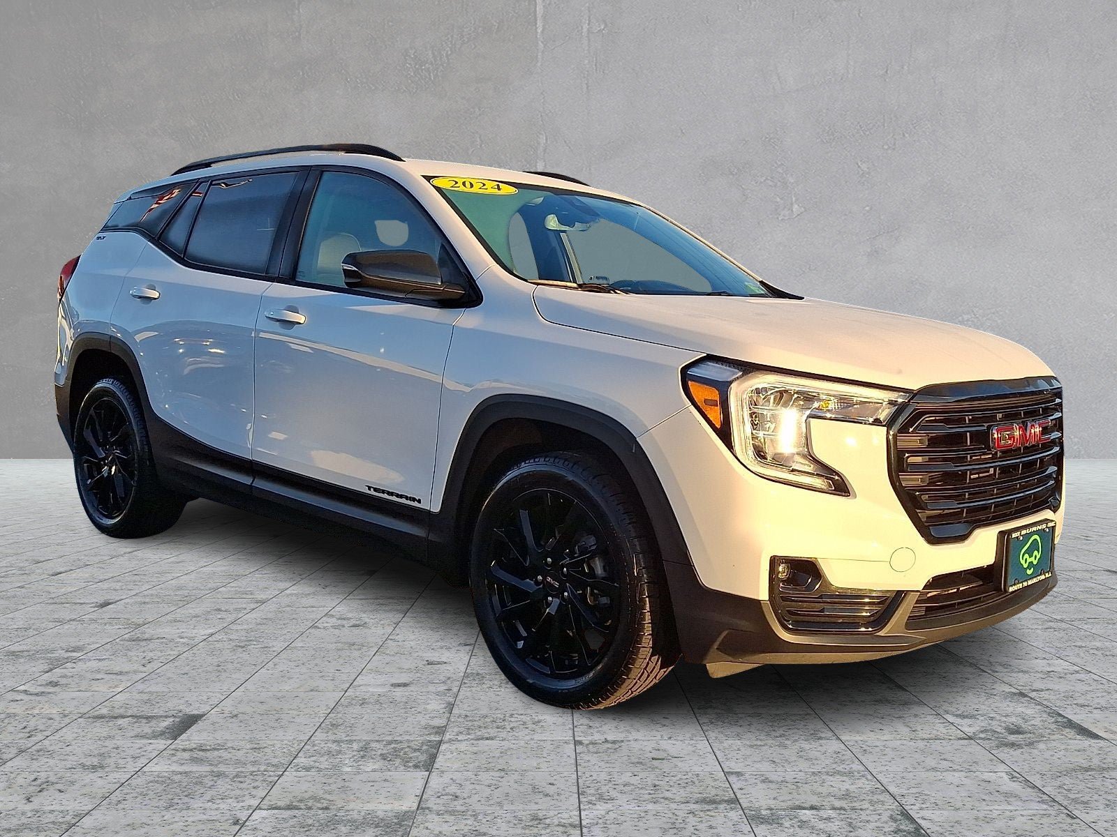 Certified 2024 GMC Terrain SLT w/ Elevation Edition AWD/4WD image 3