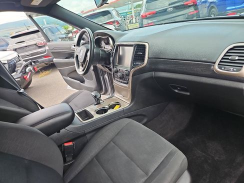 Used 2014 Jeep Grand Cherokee Laredo w/ Security & Convenience Group AWD/4WD image 13