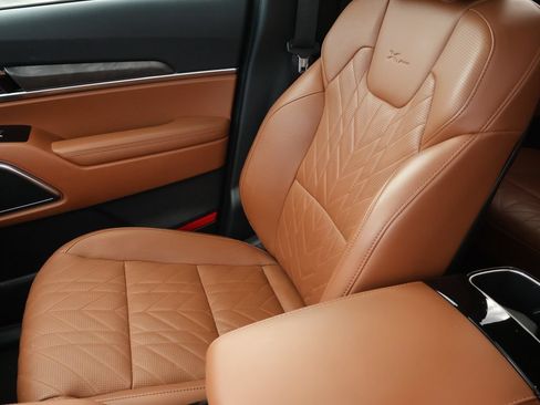 Certified 2025 Kia Telluride SX Prestige X-Pro AWD/4WD image 31