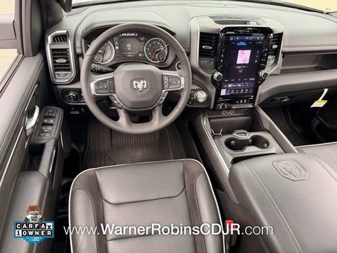 Used 2025 RAM 1500 Laramie w/ Sport Appearance Package AWD/4WD image 7