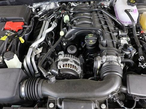 Used 2025 Jeep Wrangler Willys image 23