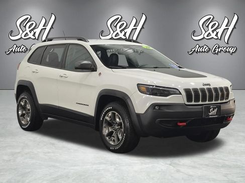 Used 2019 Jeep Cherokee Trailhawk AWD/4WD image 2