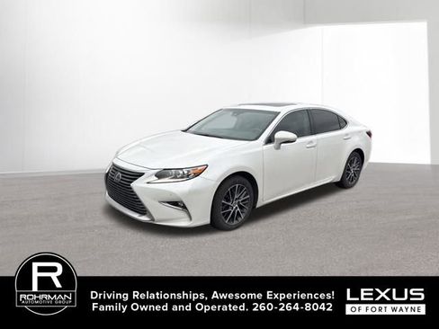 Used 2017 Lexus ES 350 image 1