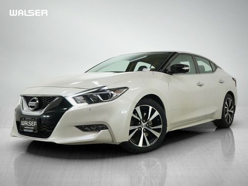 Used 2017 Nissan Maxima Platinum FWD image 1