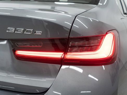 Used 2024 BMW 330e xDrive image 43