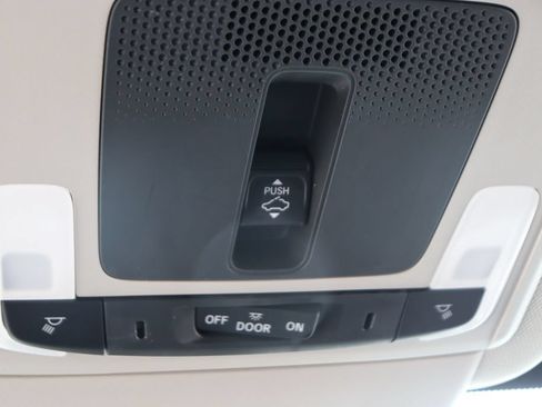Used 2024 Honda CR-V EX-L image 27