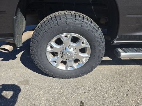 Used 2024 RAM 2500 Laramie w/ Snow Chief Group AWD/4WD image 19