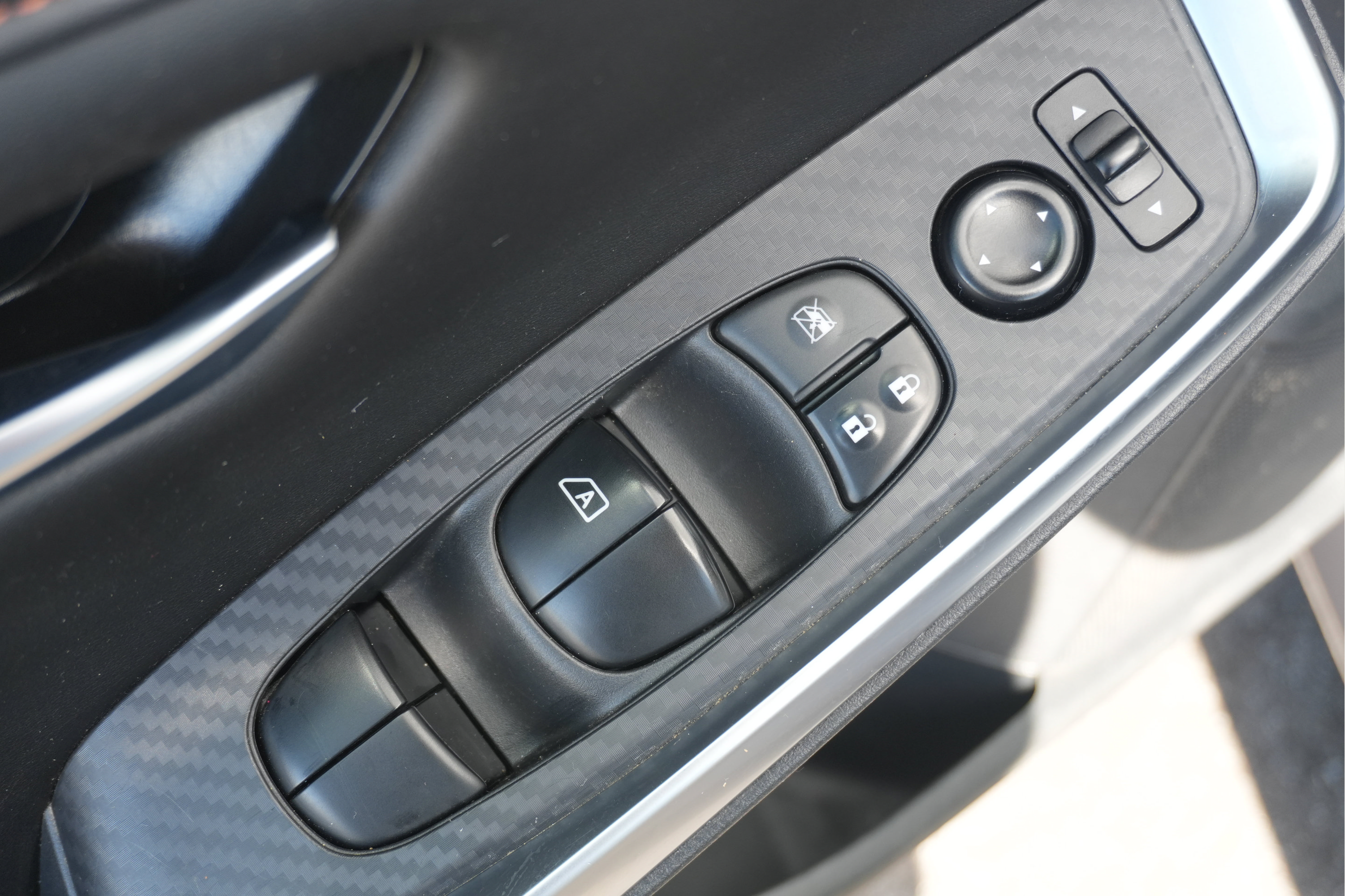Used 2022 Nissan Sentra SR w/ Trunk Package FWD image 11