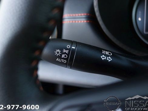 New 2025 Nissan Versa SR w/ Trunk Package image 22