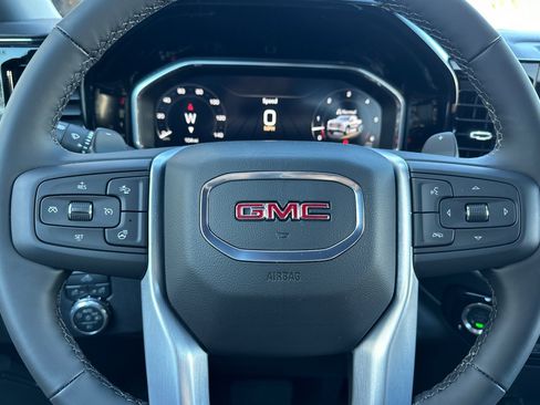 New 2026 GMC Sierra 1500 Elevation image 24