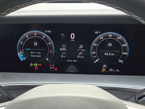 New 2026 Volkswagen Tiguan SE AWD/4WD image 13