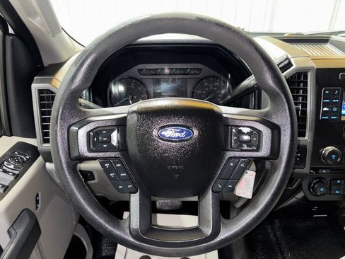 Used 2017 Ford F250 XL w/ Power Equipment Group image 18