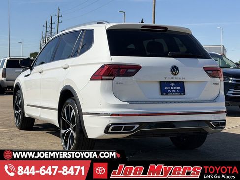 Used 2023 Volkswagen Tiguan SEL R-Line image 7