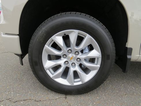 New 2026 Chevrolet Silverado 1500 Custom image 15