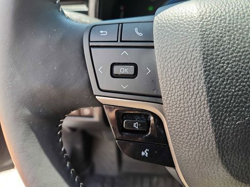 Used 2025 Toyota Camry SE w/ Convenience Package AWD/4WD image 21