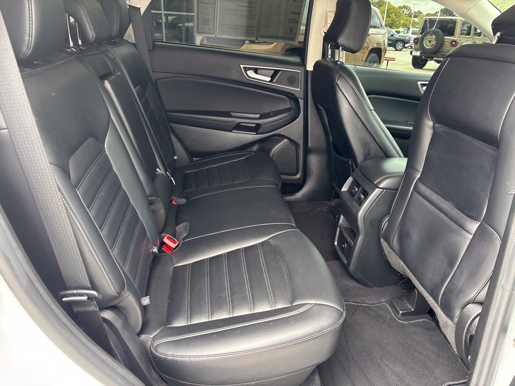 Used 2024 Ford Edge SEL AWD/4WD image 18
