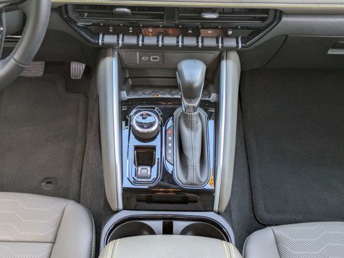 Used 2026 Chevrolet Colorado ZR2 AWD/4WD image 19