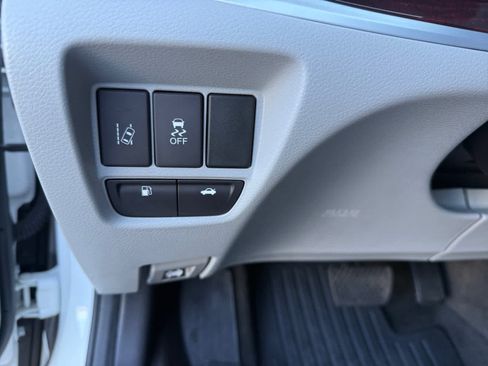 Used 2017 Acura TLX w/Technology Pkg image 24