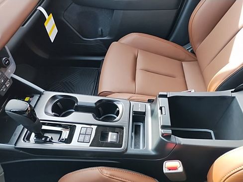 New 2026 Subaru Outback Touring XT AWD/4WD image 30