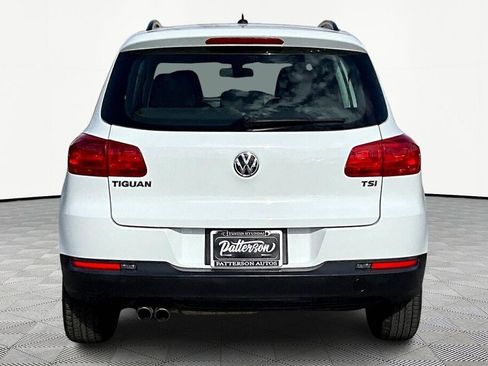 Used 2016 Volkswagen Tiguan S image 4