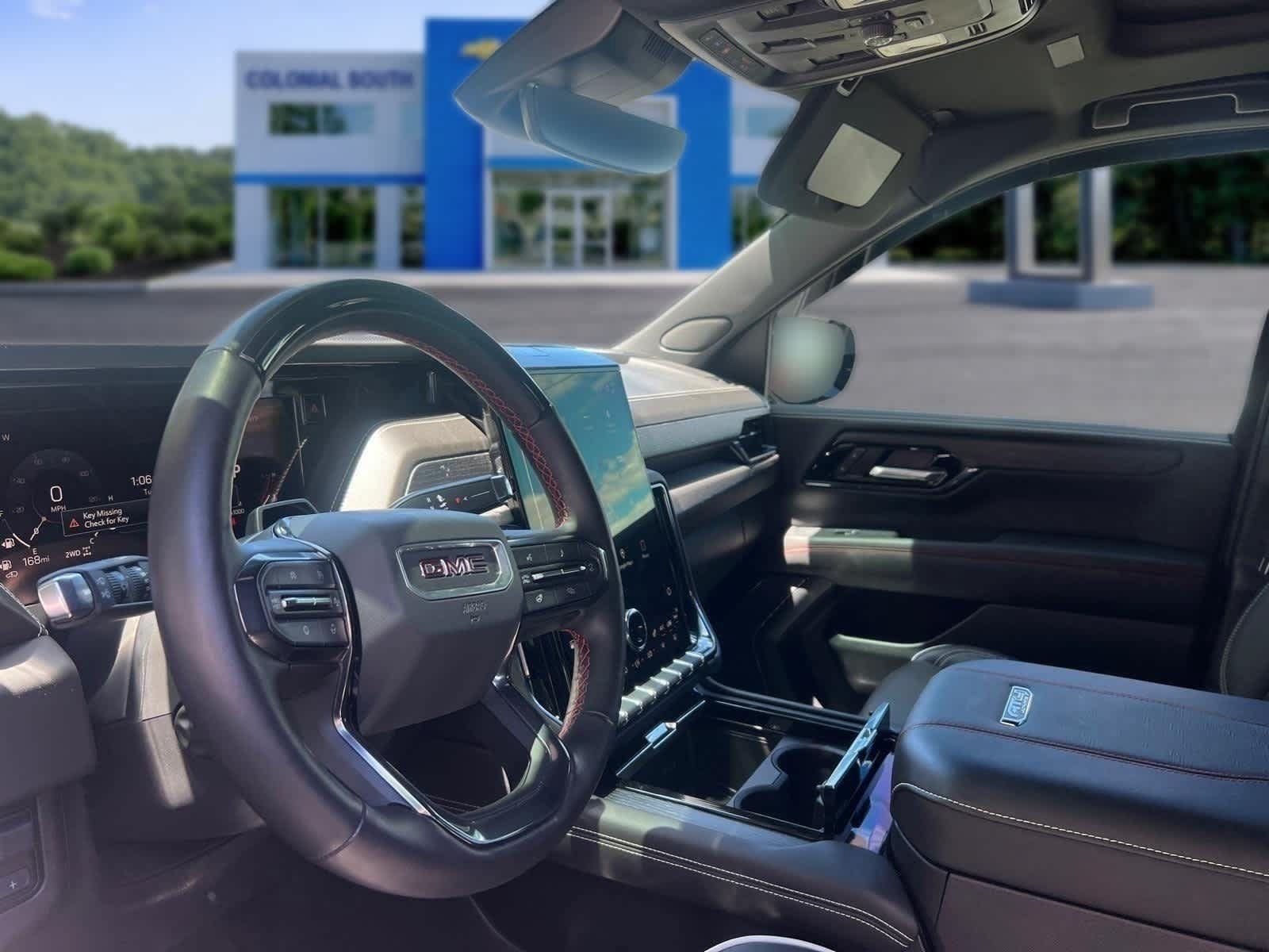 Certified 2025 GMC Yukon AT4 Ultimate w/ LPO, Floor Liner Package AWD/4WD image 14