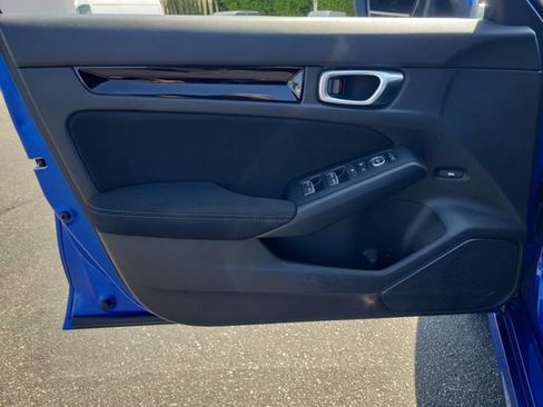 Certified 2023 Honda Civic EX image 17