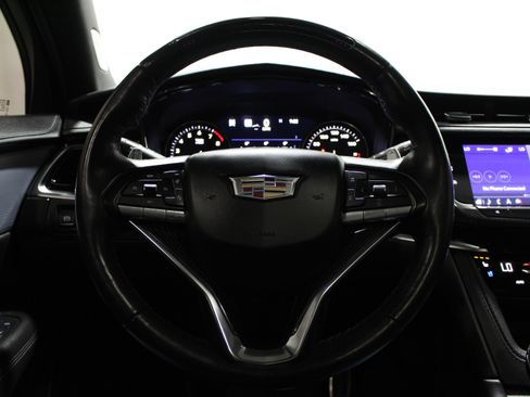 Used 2023 Cadillac XT6 Sport w/ Technology Package image 14