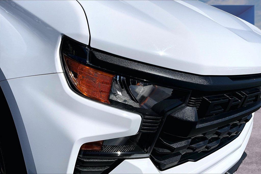 Used 2023 Chevrolet Silverado 1500 Custom RWD image 26