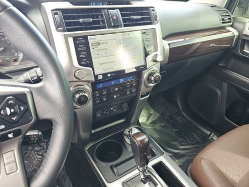 Used 2021 Toyota 4Runner Limited AWD/4WD image 36