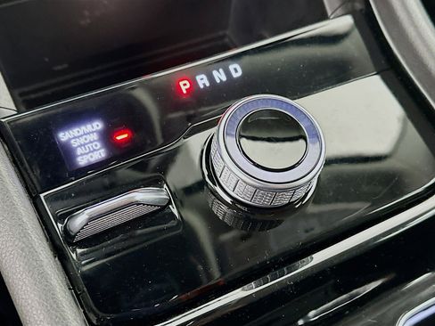 Used 2023 Jeep Grand Cherokee Limited image 25