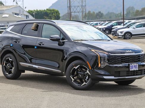 Certified 2026 Kia Sportage EX w/ EX Panoramic Sunroof Package AWD/4WD image 1