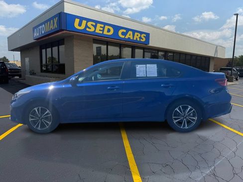 Used 2023 Kia Forte LXS w/ LXS Technology Package FWD image 8